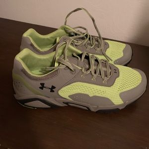 Men’s Under Armour Hiking Shoes NWOT